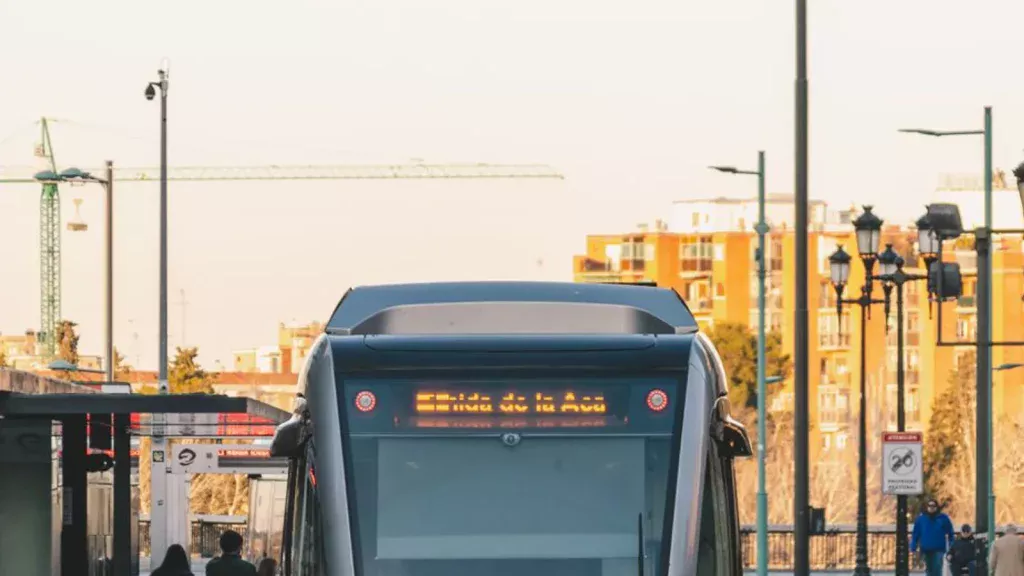 mudanzas Zaragoza: Mudanza en Zaragoza: qué puedes gestionar tú solo y qué no vale la pena